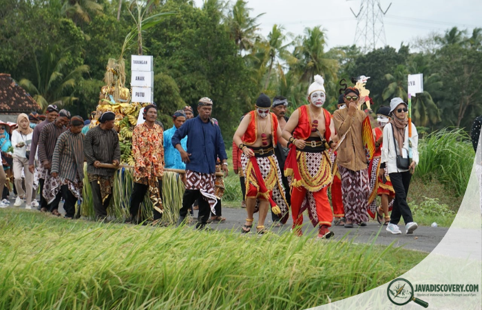 Emotional Control as Cultural Strength in Javanese Life
