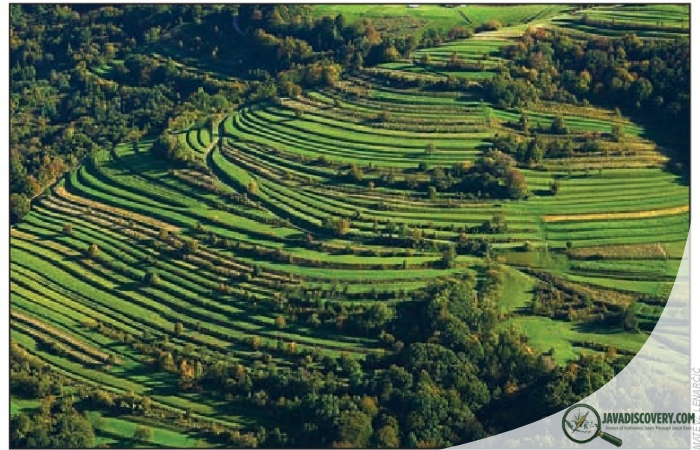 Hills as Social Dividers in Rural Communities