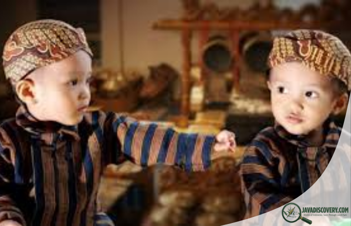 How Children Learn Emotional Restraint in Javanese Life