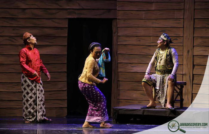 Ludruk Theatre and Working Class Expression in East Java