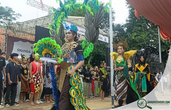 The Fear of Embarrassment in Javanese Public Spaces