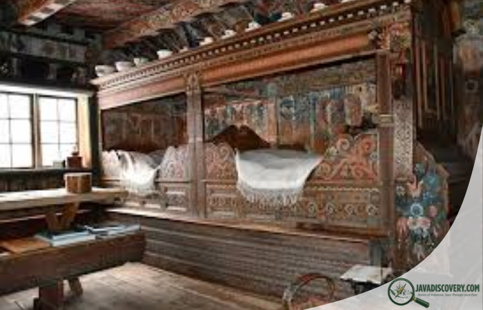 The Restful Earth The Design of Rural Beds and Sleeping Culture