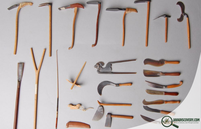 The Tilling of Time The Evolution of Javanese Farming Tools