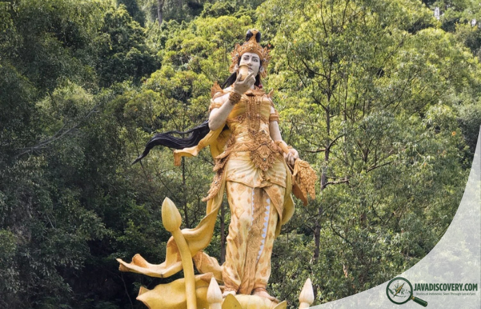 The Role of Myth in Modern Indonesian Identity